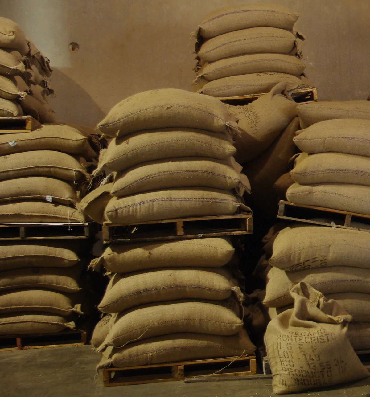 Peruvian Grade 3 MC Menos green coffee